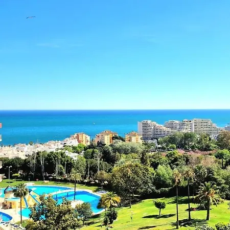 Acogedor,apartamento.piscina, Vistas, Terraza ベナルマデナ